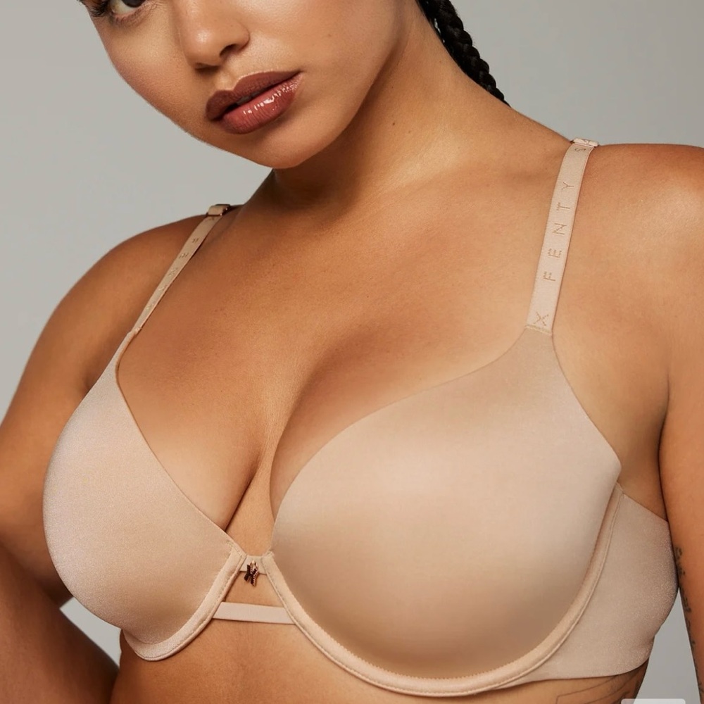 NWT Rhianna Savage X Fenty 36b Bra